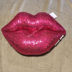 Pink sequin sparkly lip pillow Isaac Mizrahi Fushia hot